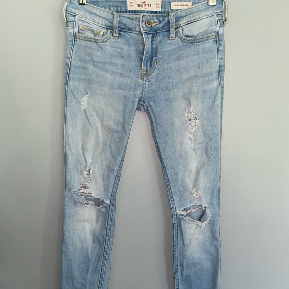 hollister light wash skinny jeans